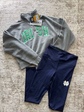 Notre Dame Gray Quarter-Zip Sweatshirt with Navy Leggings